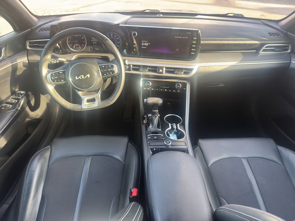 Used 2023 Kia K5 GT-Line image 11