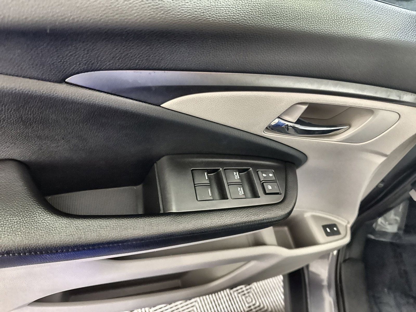Used 2018 Honda Pilot EX-L image 15