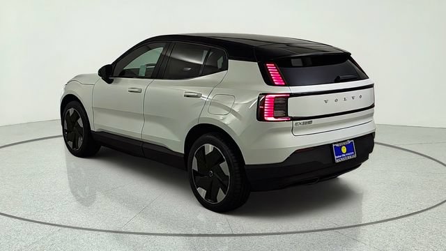 New 2026 Volvo EX30 Plus w/ Protection Package Premier RWD image 5