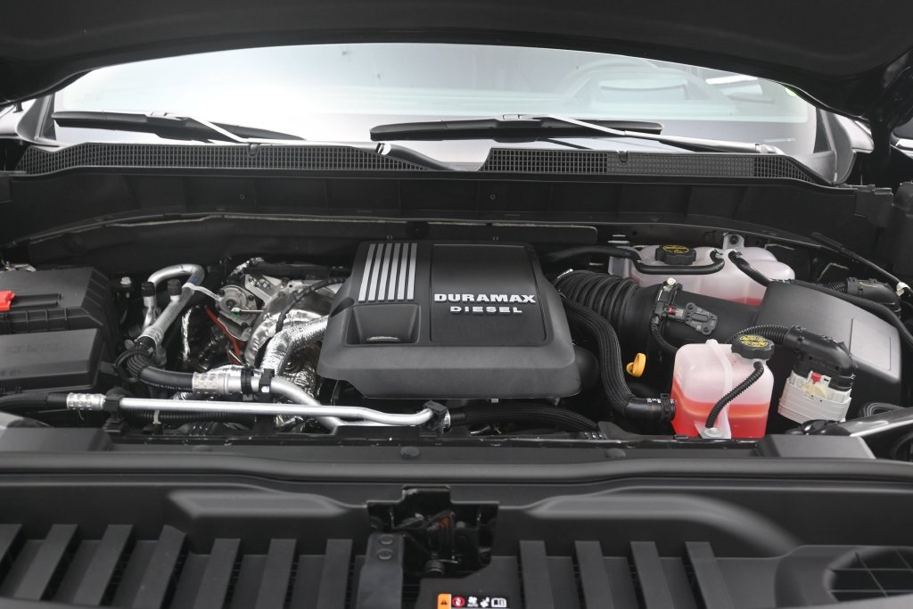 Used 2026 Chevrolet Silverado 1500 High Country w/ Technology Package RWD image 11