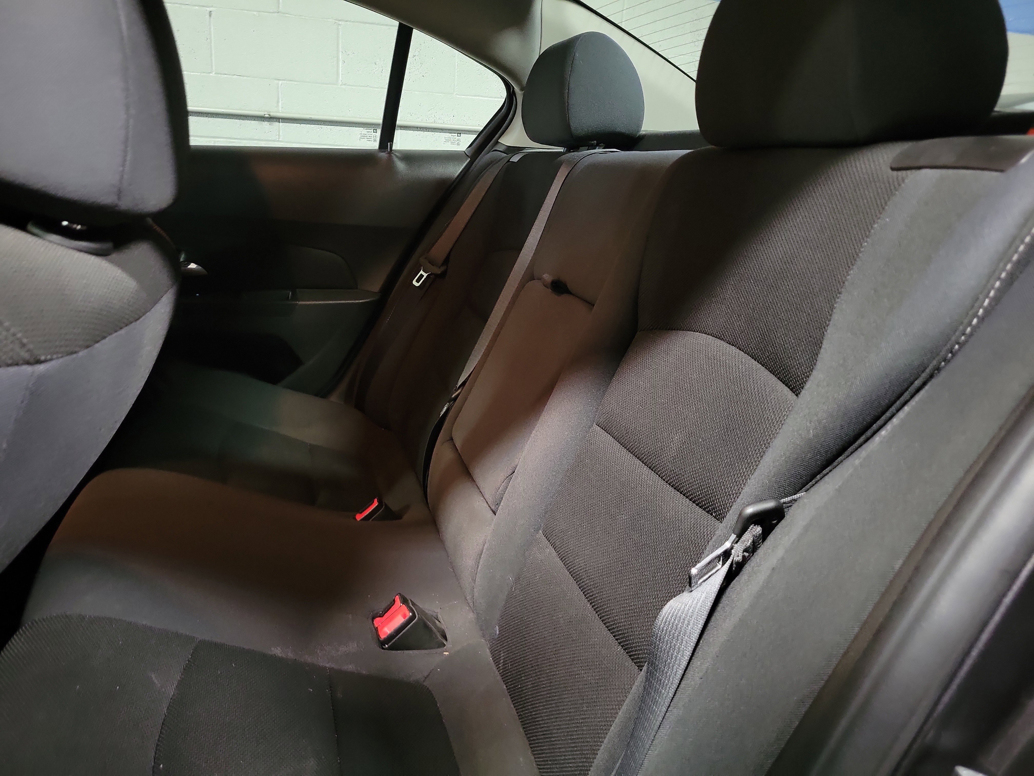 Used 2016 Chevrolet Cruze LT image 9