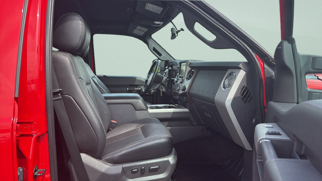 Used 2016 Ford F250 Lariat w/ Lariat Ultimate Package AWD/4WD image 19