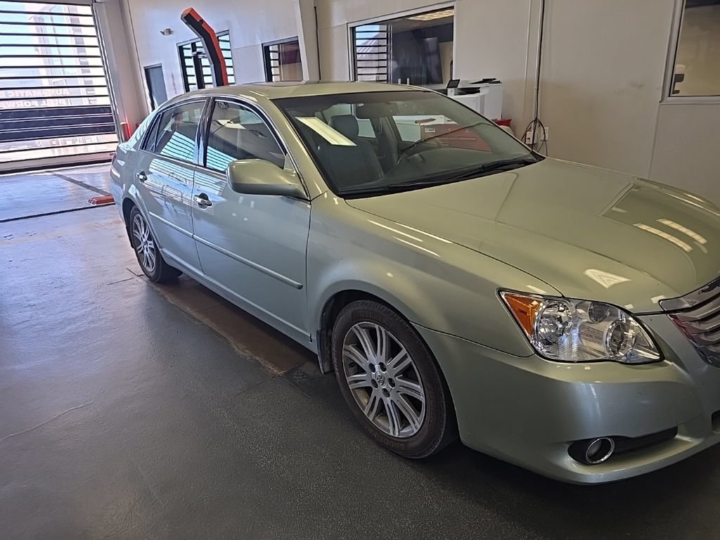 Used 2008 Toyota Avalon XLS FWD image 1
