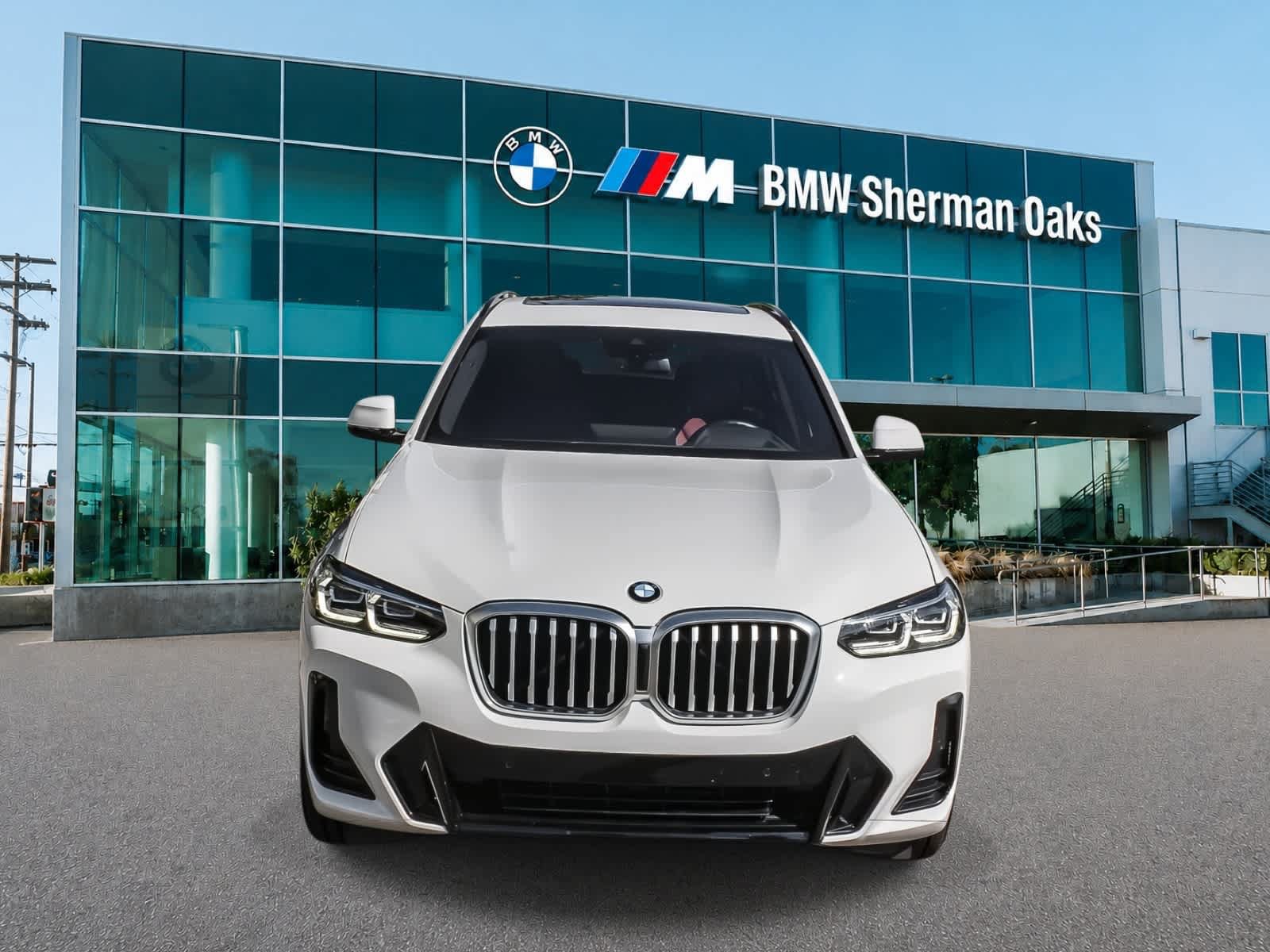 Used 2024 BMW X3 sDrive30i w/ Premium Package RWD image 2