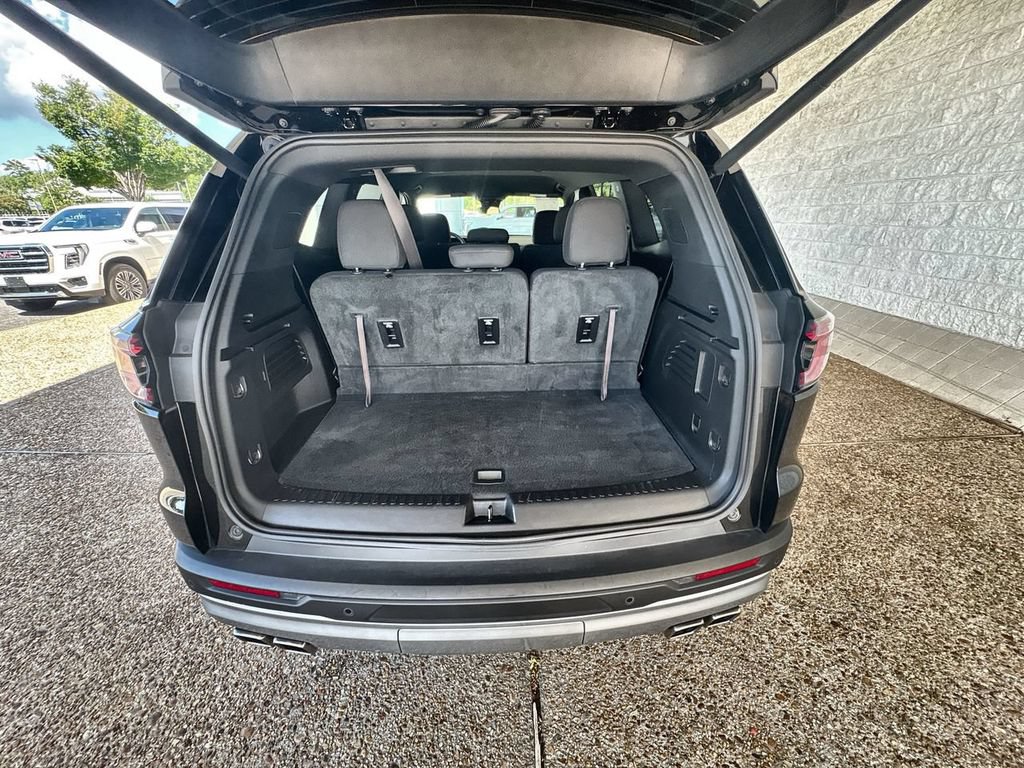 Certified 2025 GMC Acadia Elevation FWD image 26