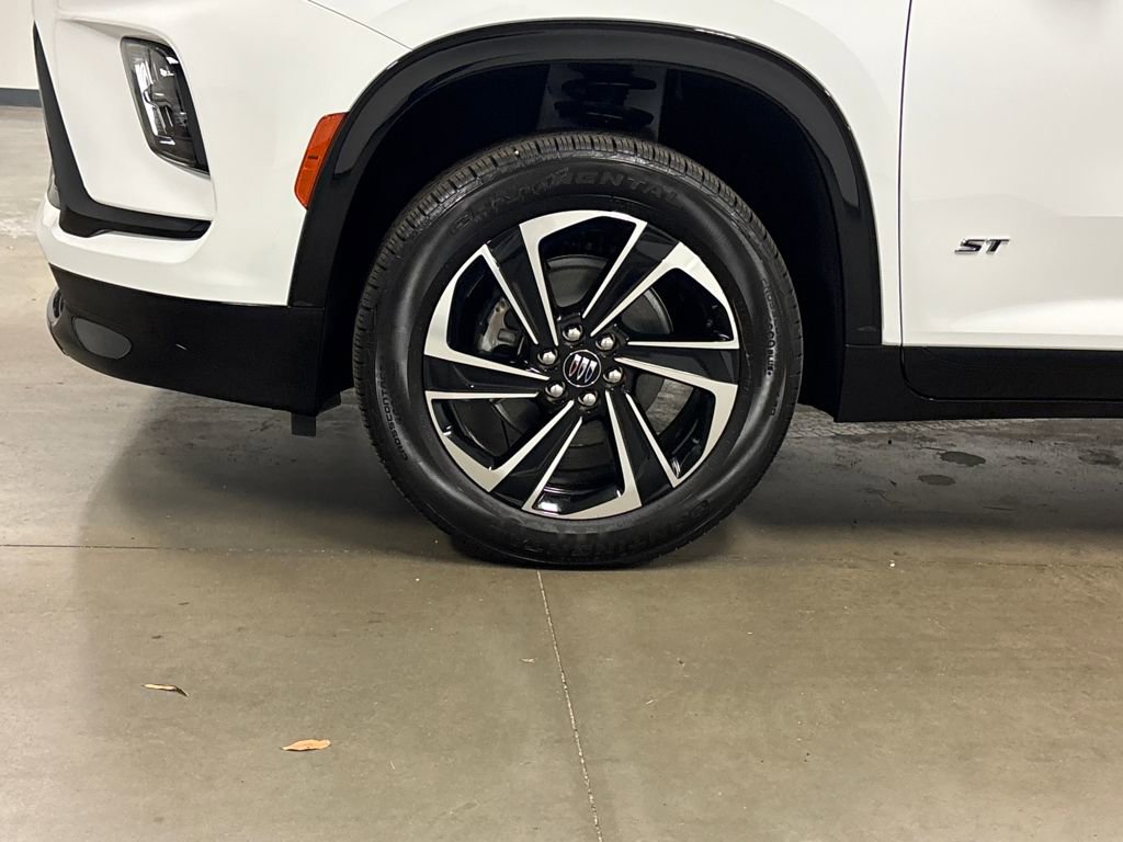 New 2026 Buick Enclave Sport Touring w/ Power Package FWD image 8