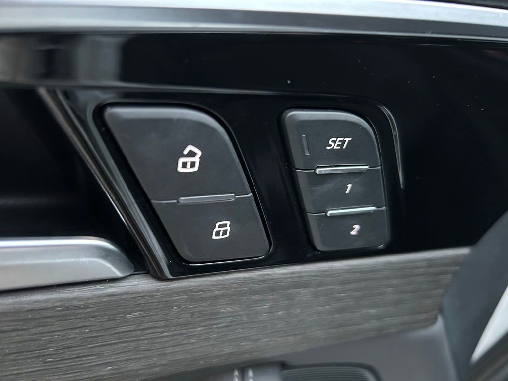 Used 2023 Audi A4 2.0T Premium Plus image 18