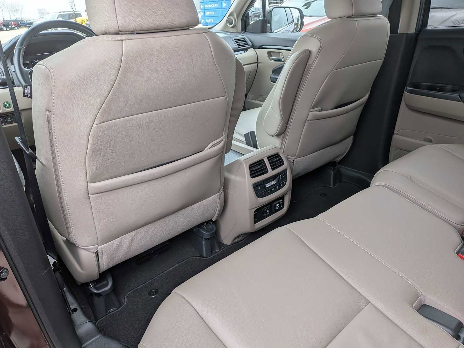 Used 2019 Honda Pilot Touring image 17