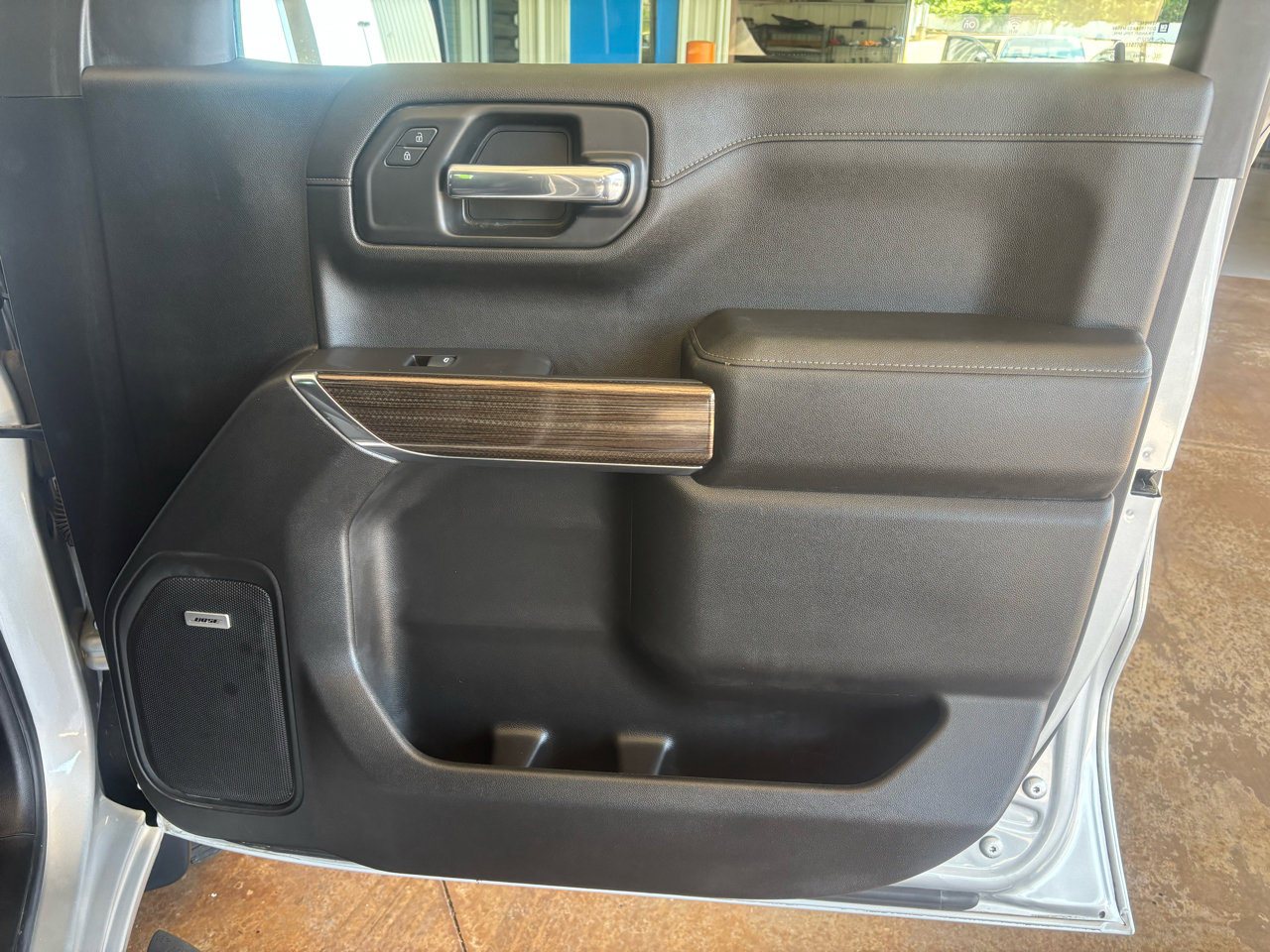 Used 2020 Chevrolet Silverado 1500 LT Trail Boss image 19