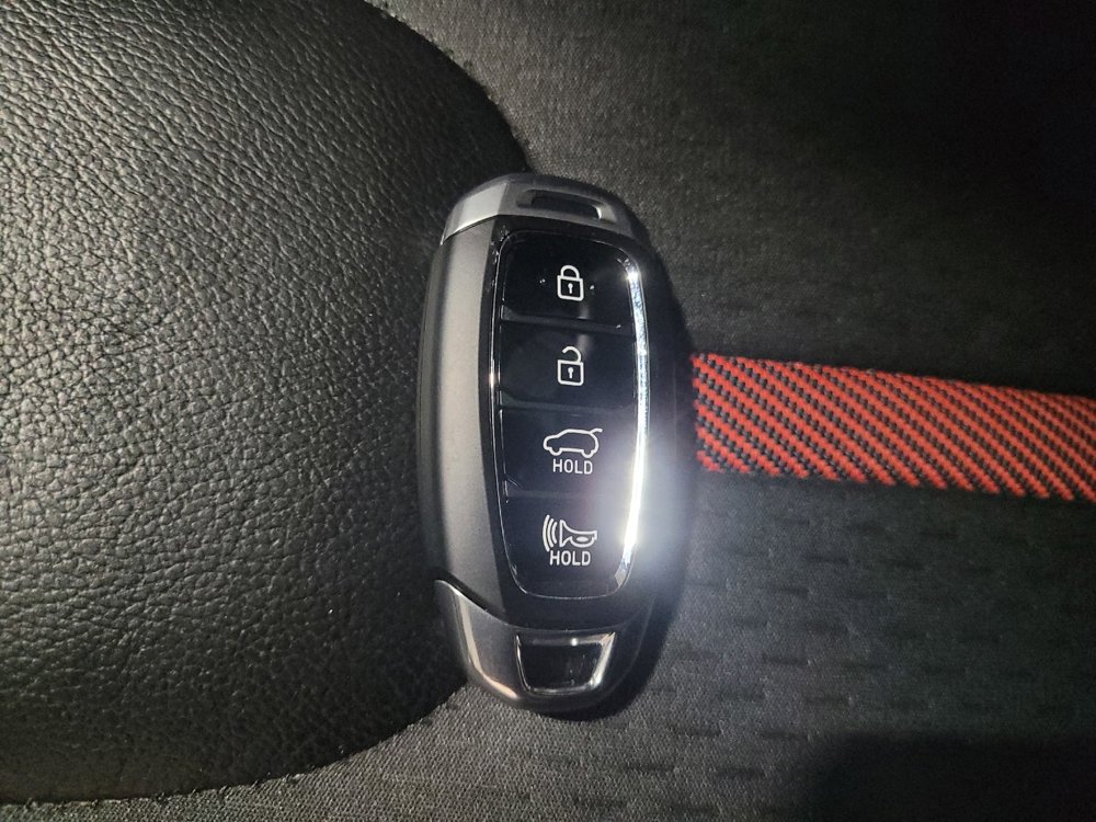 Used 2021 Hyundai Veloster Turbo image 32