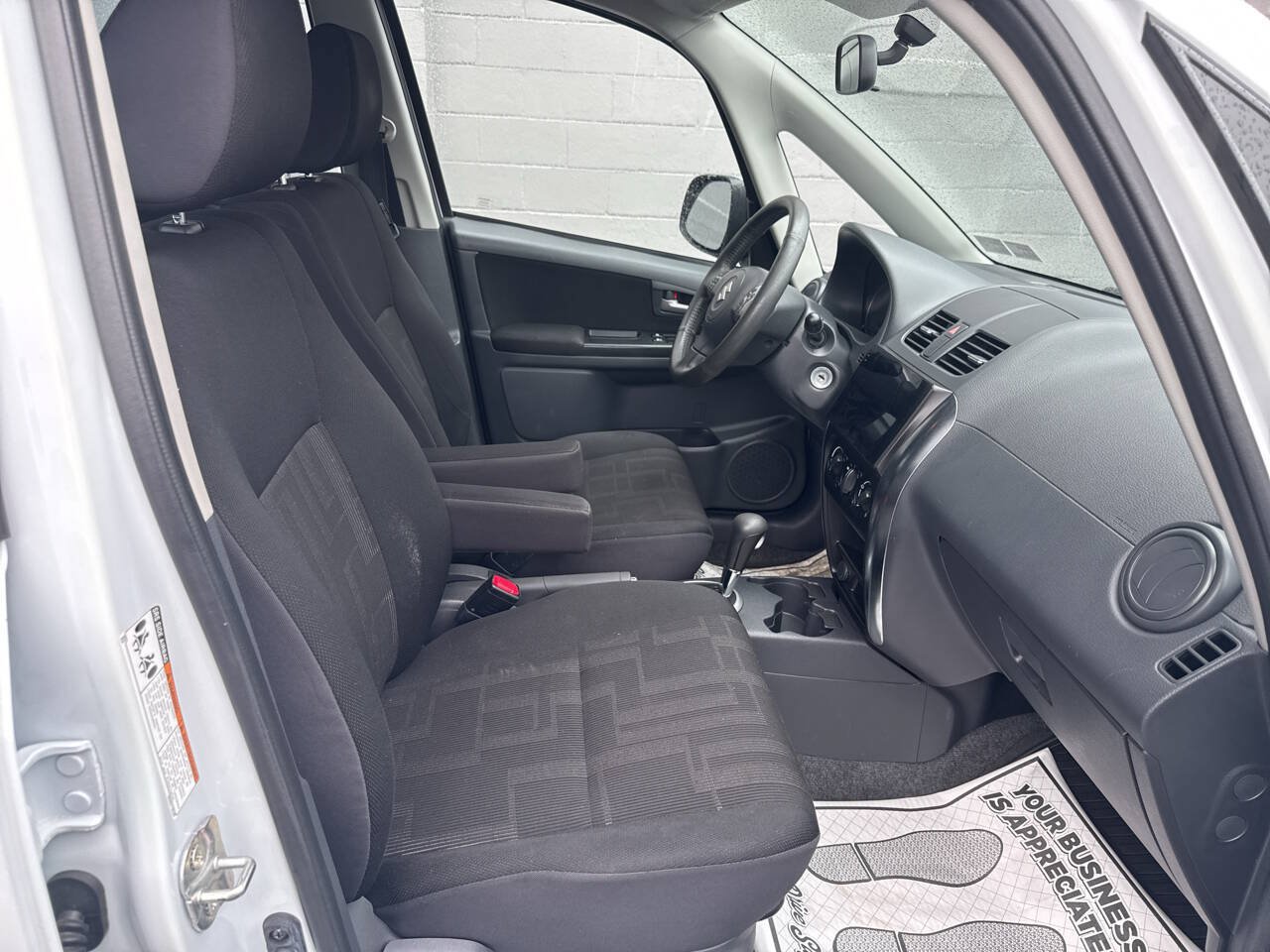 Used 2012 Suzuki SX4 Premium AWD/4WD image 23