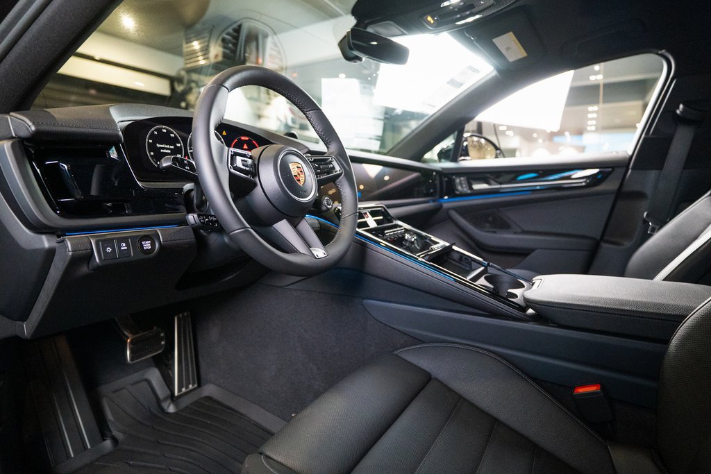 New 2026 Porsche Panamera 4 AWD/4WD image 4