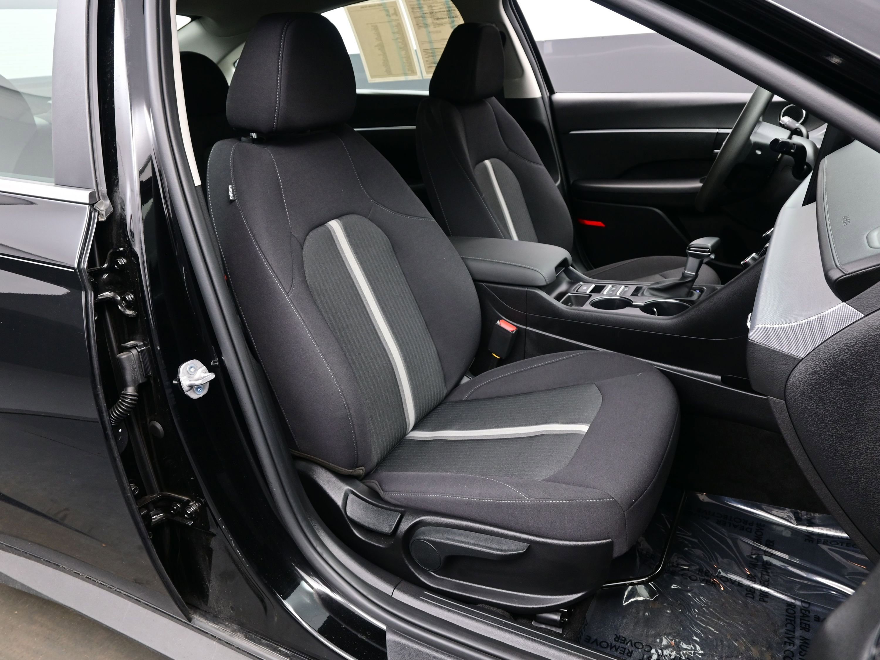 Certified 2025 Hyundai Sonata SE image 13