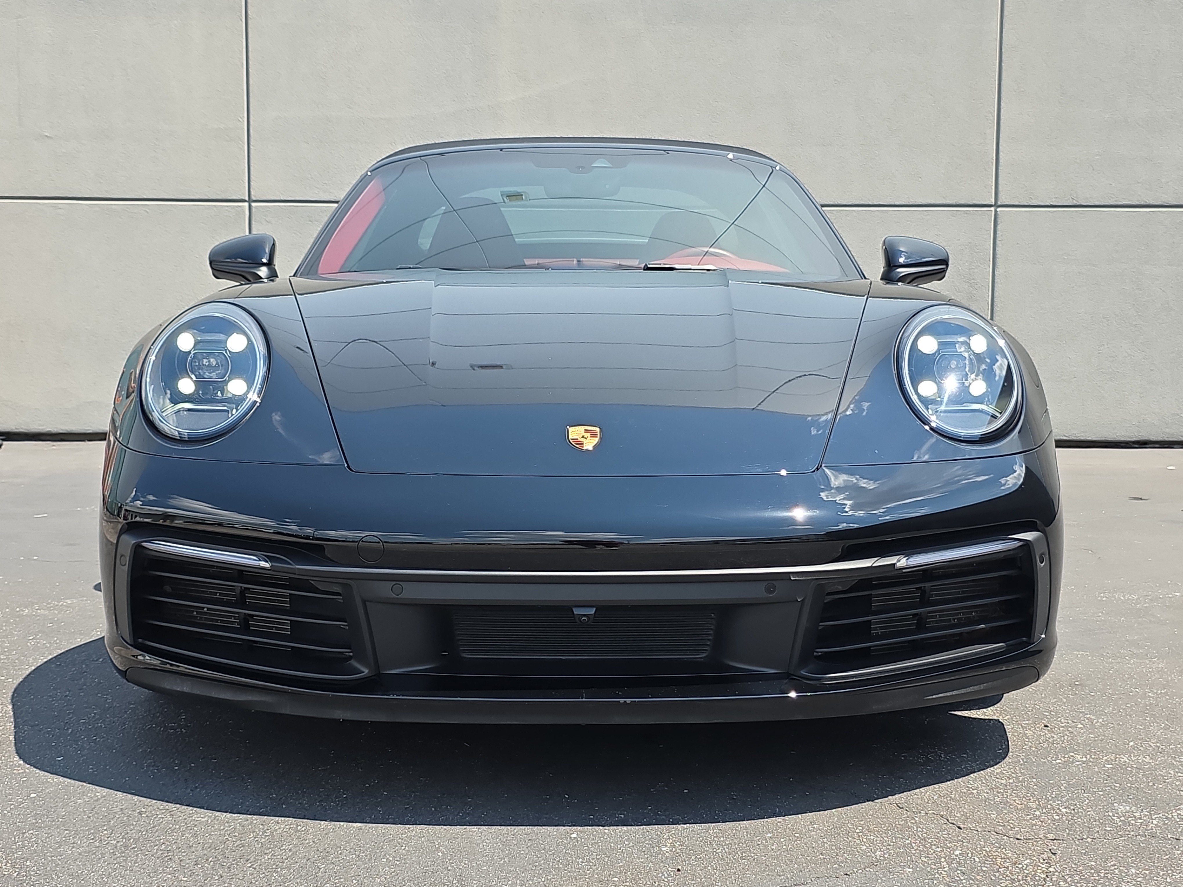 Certified 2024 Porsche 911 Targa 4 AWD/4WD image 10