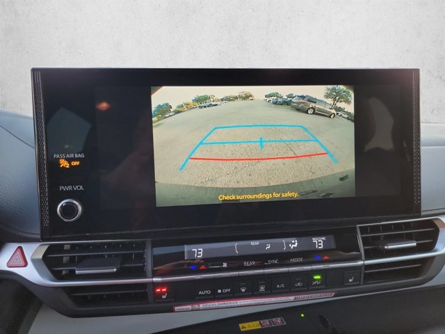 Used 2026 Toyota Sienna XLE FWD image 14