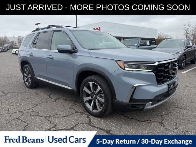 Used 2025 Honda Pilot Elite
