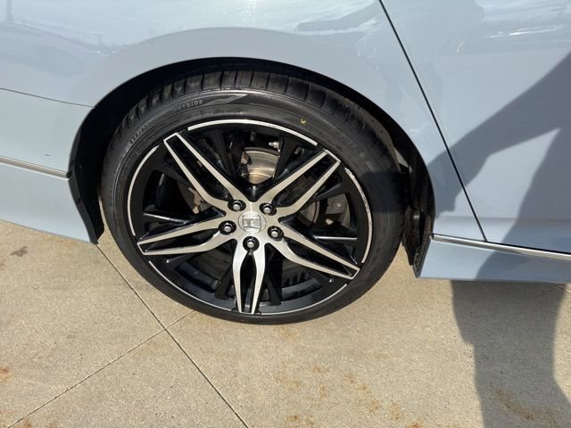 Used 2022 Honda Accord Touring image 10