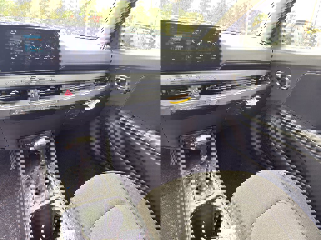 New 2026 Kia K4 LX image 22