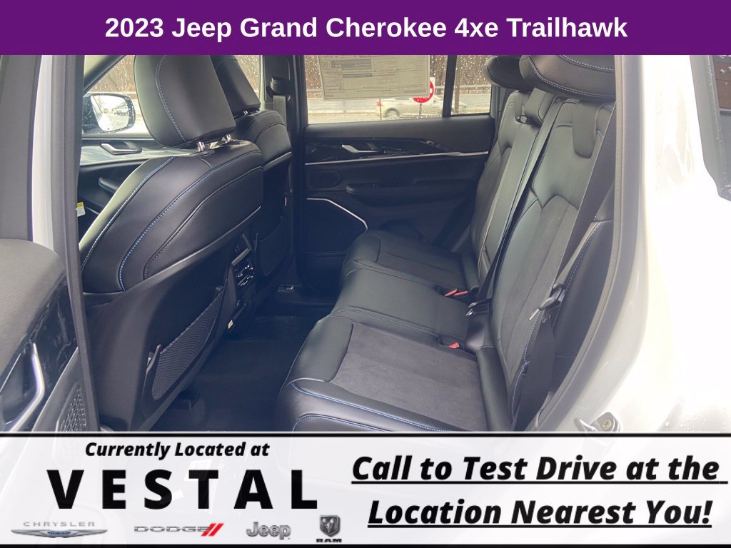New 2023 Jeep Grand Cherokee Trailhawk AWD/4WD image 14