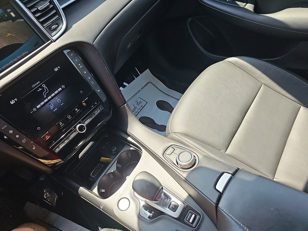 Used 2021 INFINITI QX50 Luxe AWD/4WD image 28