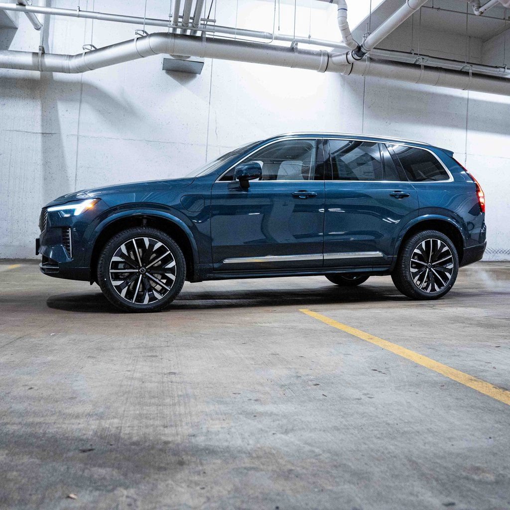 New 2026 Volvo XC90 T8 Ultra AWD/4WD image 3