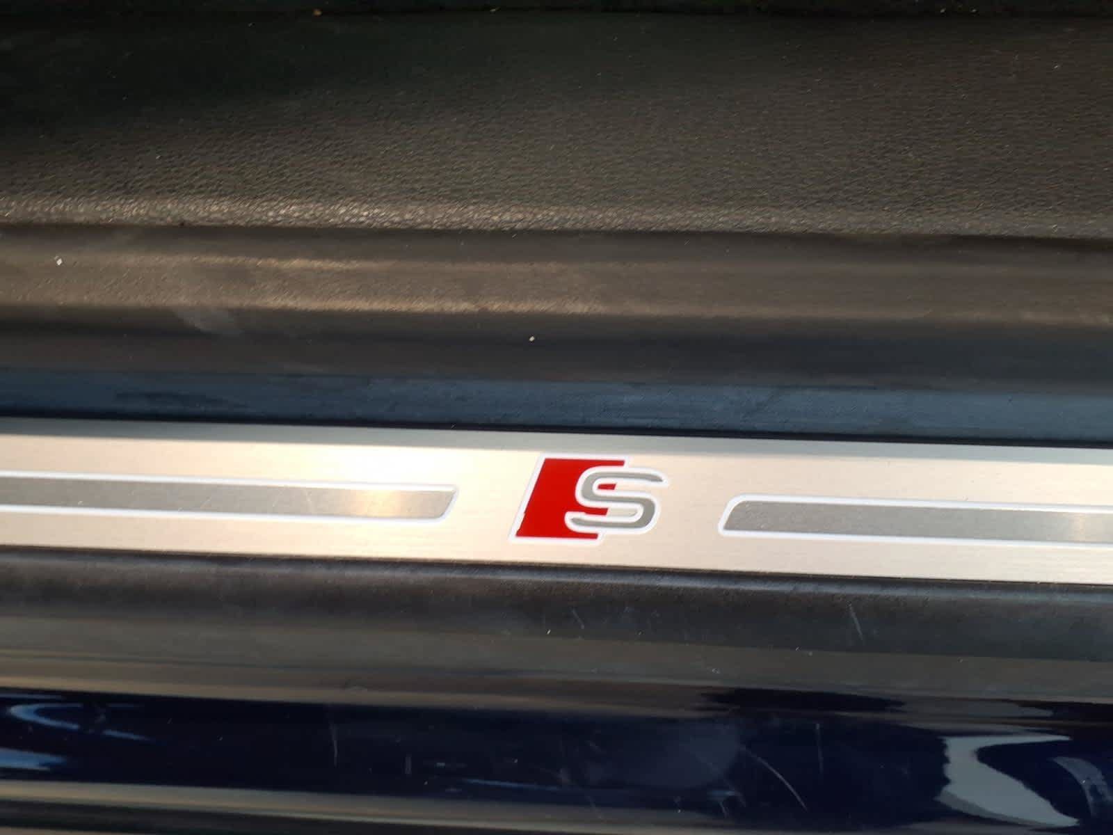 Used 2023 Audi Q8 Premium Plus AWD/4WD image 21