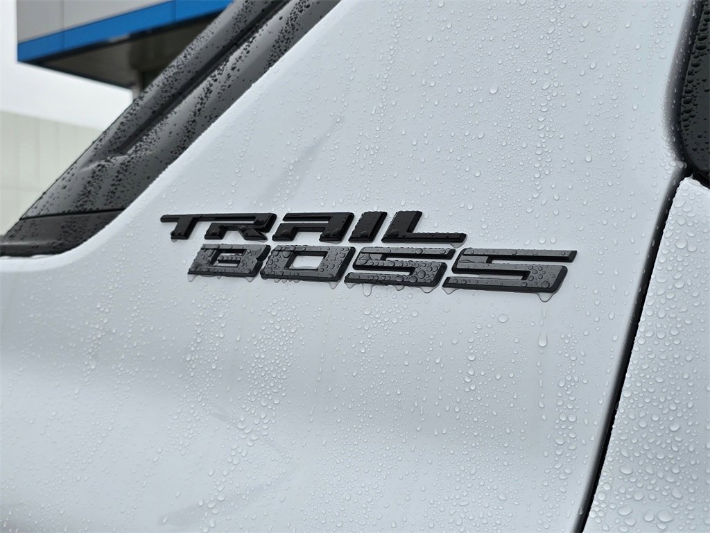 New 2026 Chevrolet Silverado EV Trail Boss image 10