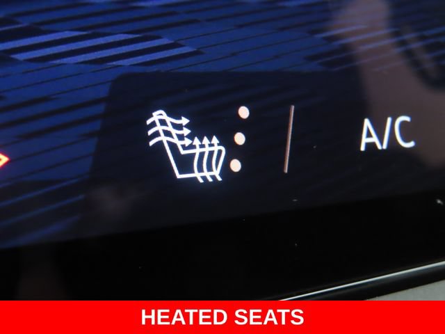 Used 2025 Chevrolet Traverse LT AWD/4WD image 6