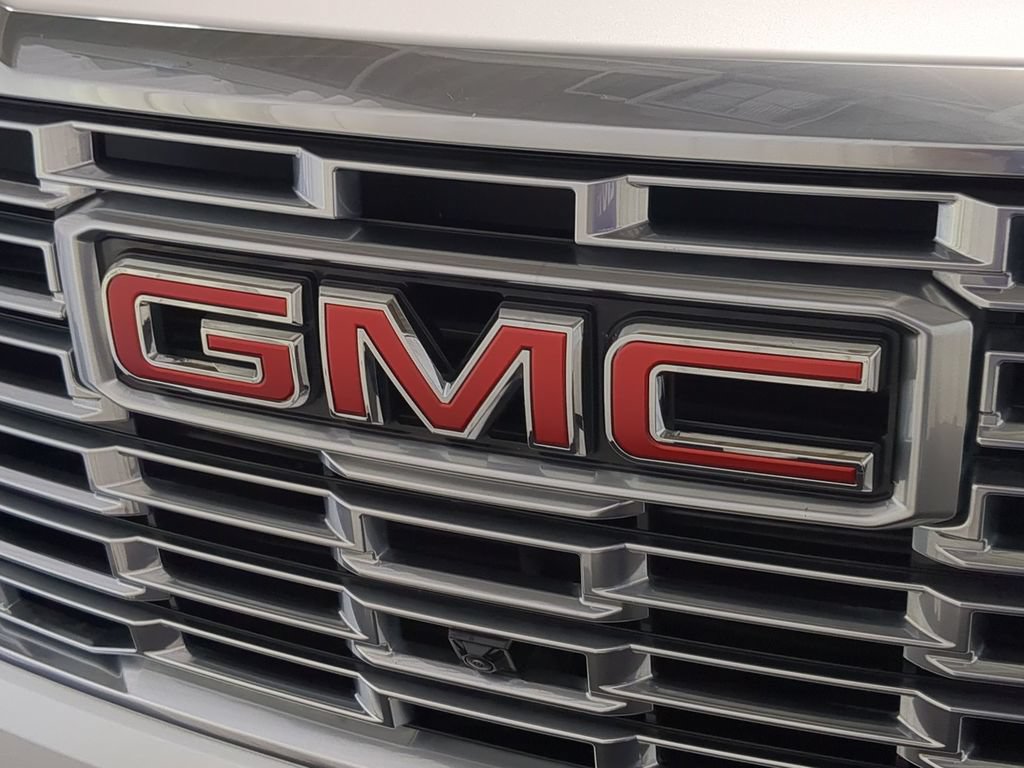 Used 2025 GMC Yukon Denali w/ Denali Reserve Package AWD/4WD image 15