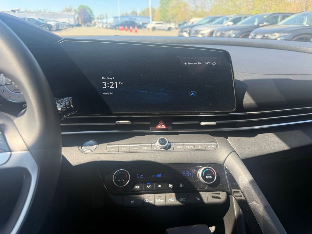 Used 2023 Hyundai Elantra SEL w/ Convenience Package FWD image 25