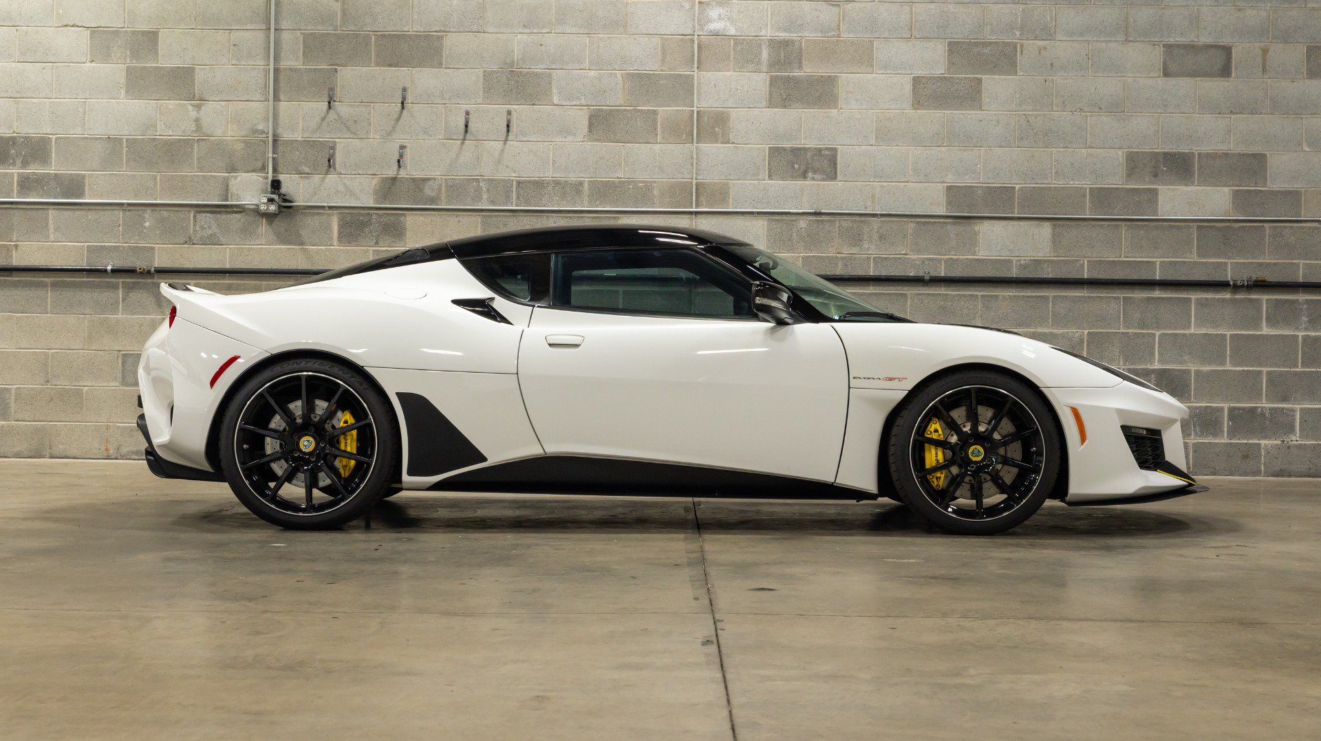 Used 2021 Lotus Evora RWD image 8