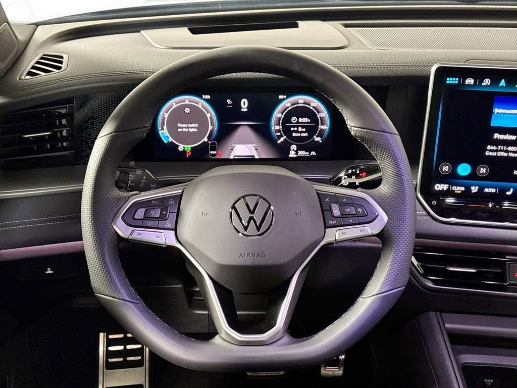 New 2025 Volkswagen Tiguan SE R-Line image 13
