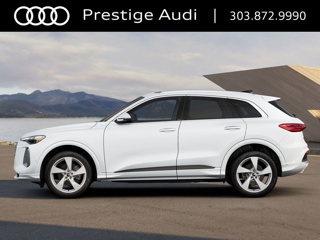 Used 2025 Audi Q5 Premium Plus w/ Premium Plus AWD/4WD image 30