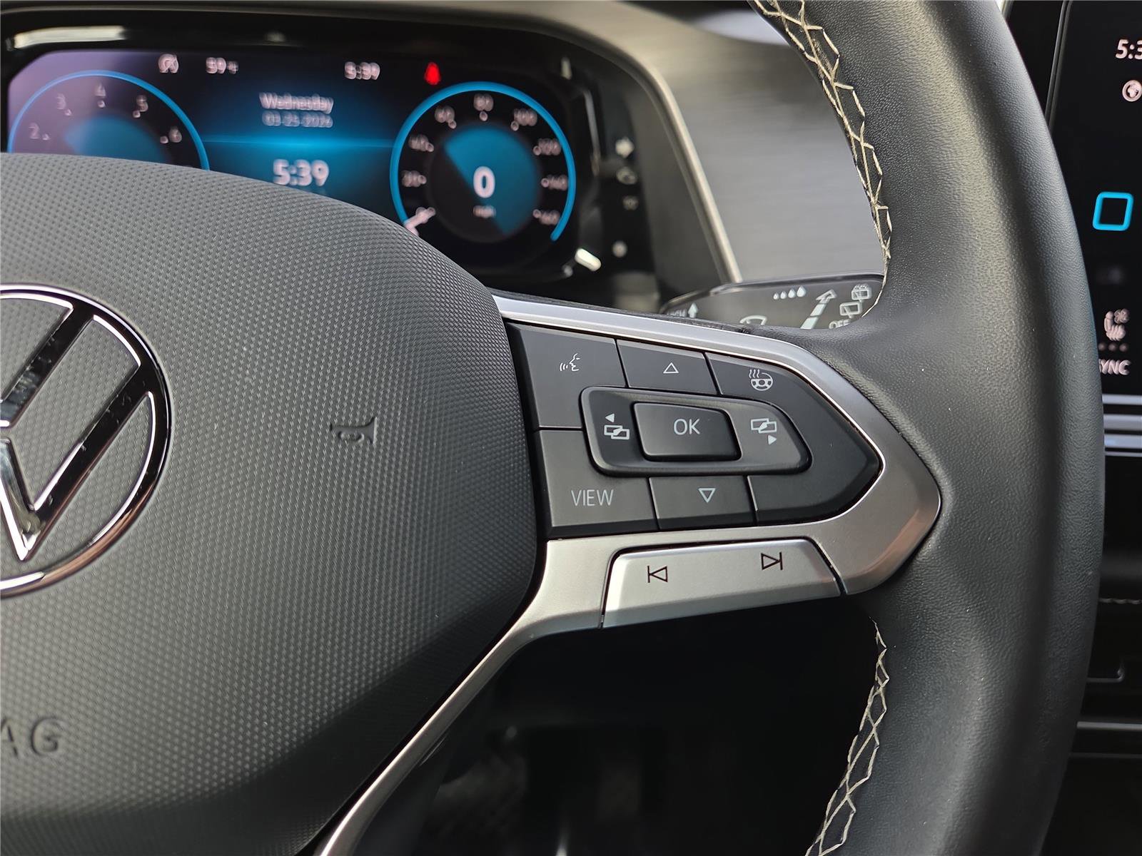 Certified 2024 Volkswagen Atlas Cross Sport SE image 17