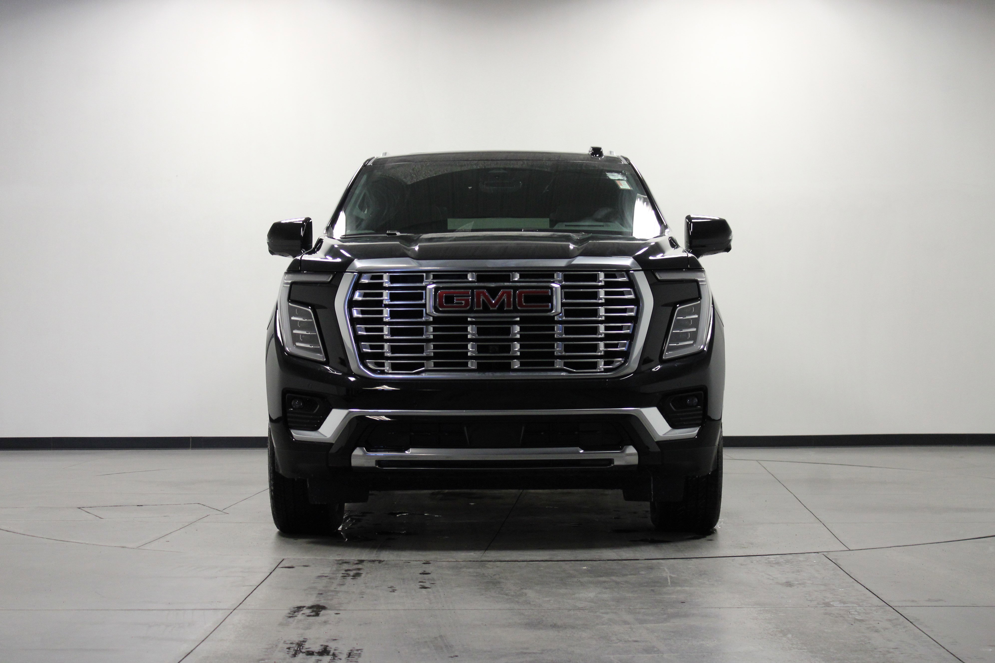 New 2026 GMC Yukon XL Denali w/ Denali Reserve Package image 9