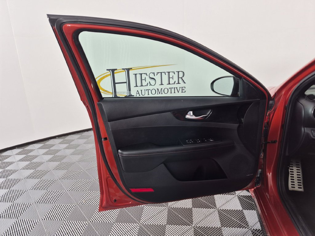 Used 2020 Kia Forte GT FWD image 12