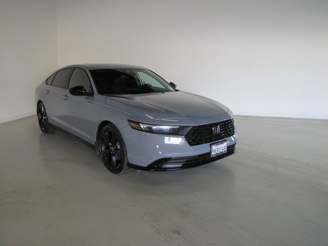 Used 2024 Honda Accord Sport image 3