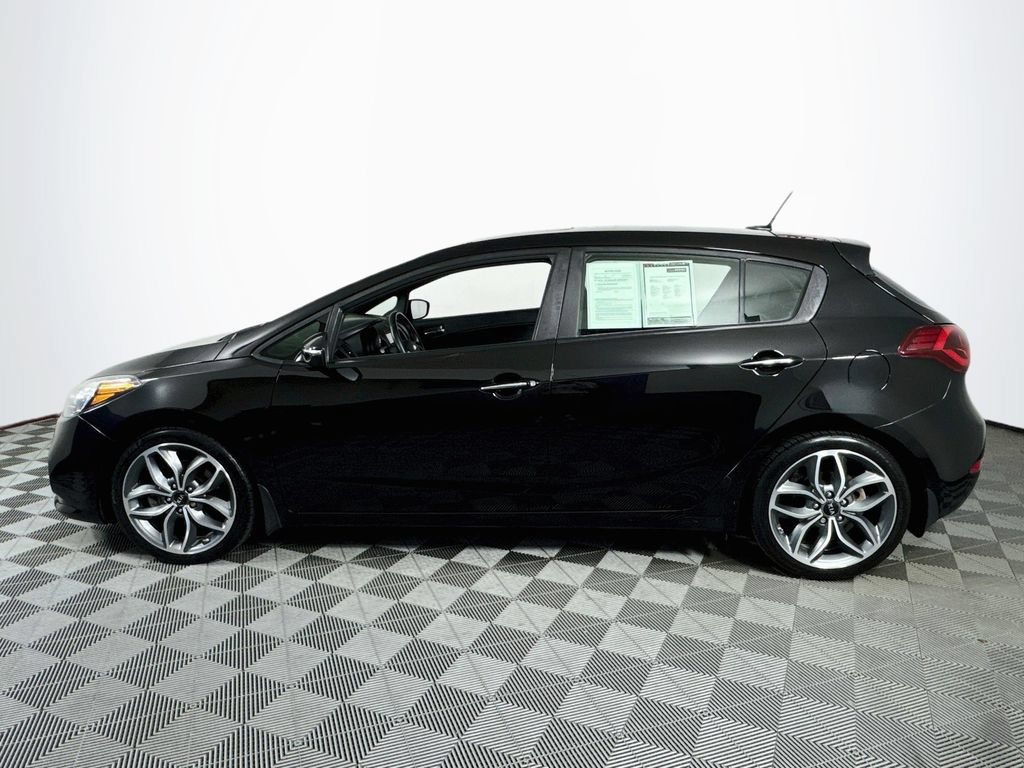 Used 2016 Kia Forte SX w/ SX Premium Technology Package FWD image 4
