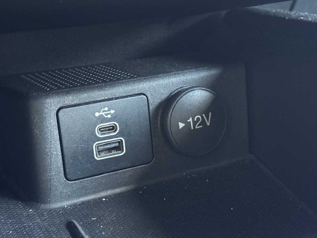Used 2025 Ford Escape ST-Line Select AWD/4WD image 27