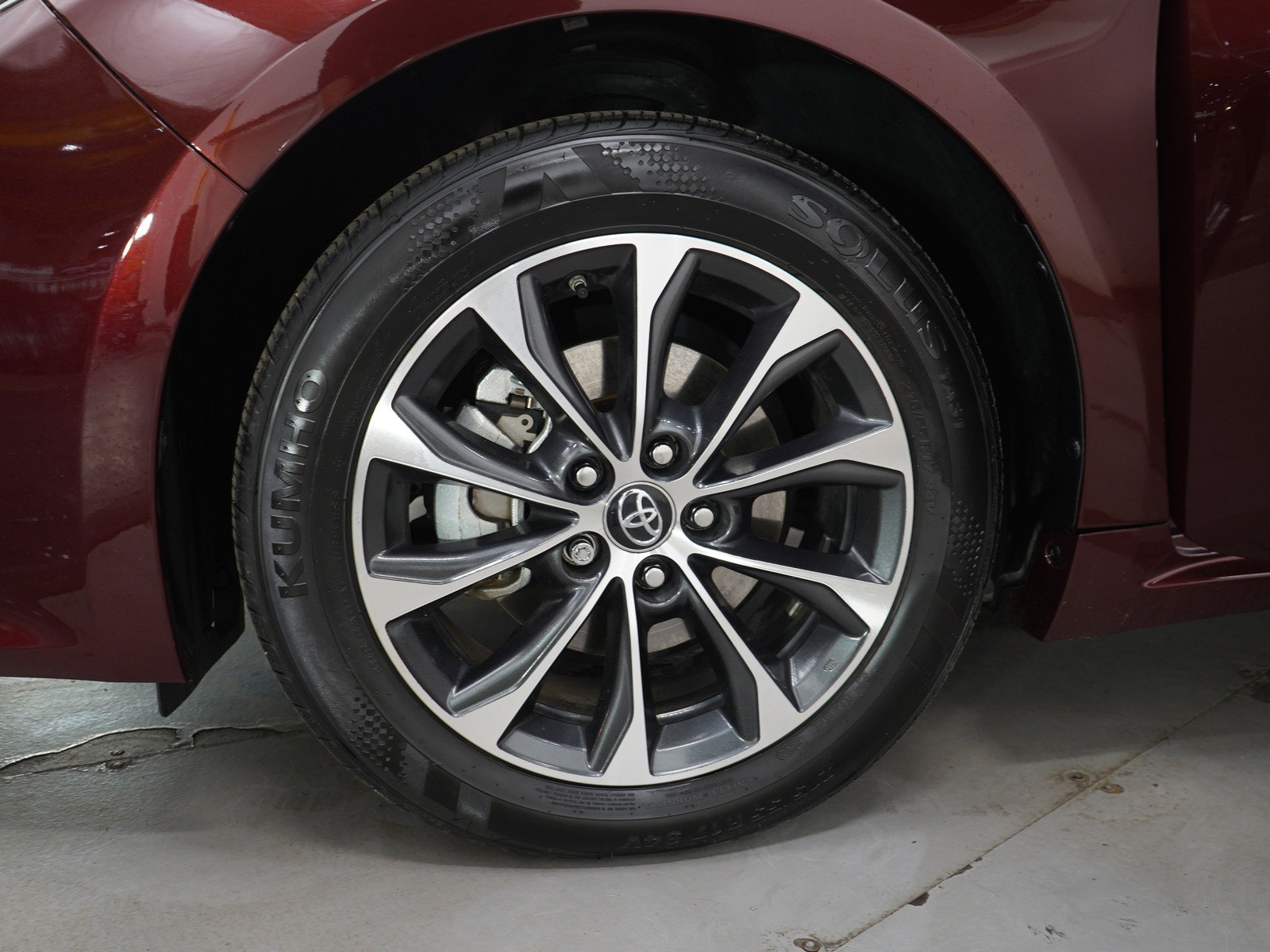 Used 2016 Toyota Avalon XLE Premium FWD image 30