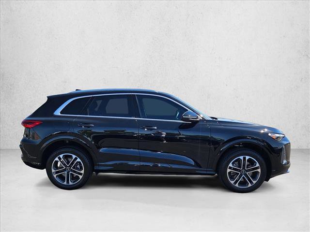 Used 2025 Audi Q5 Premium w/ Convenience Package AWD/4WD image 4