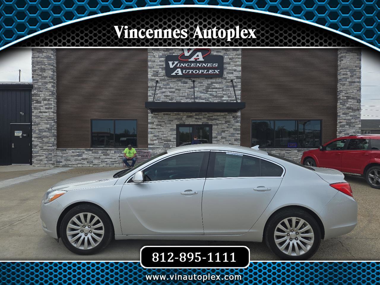 Used 2012 Buick Regal Leather FWD image 1