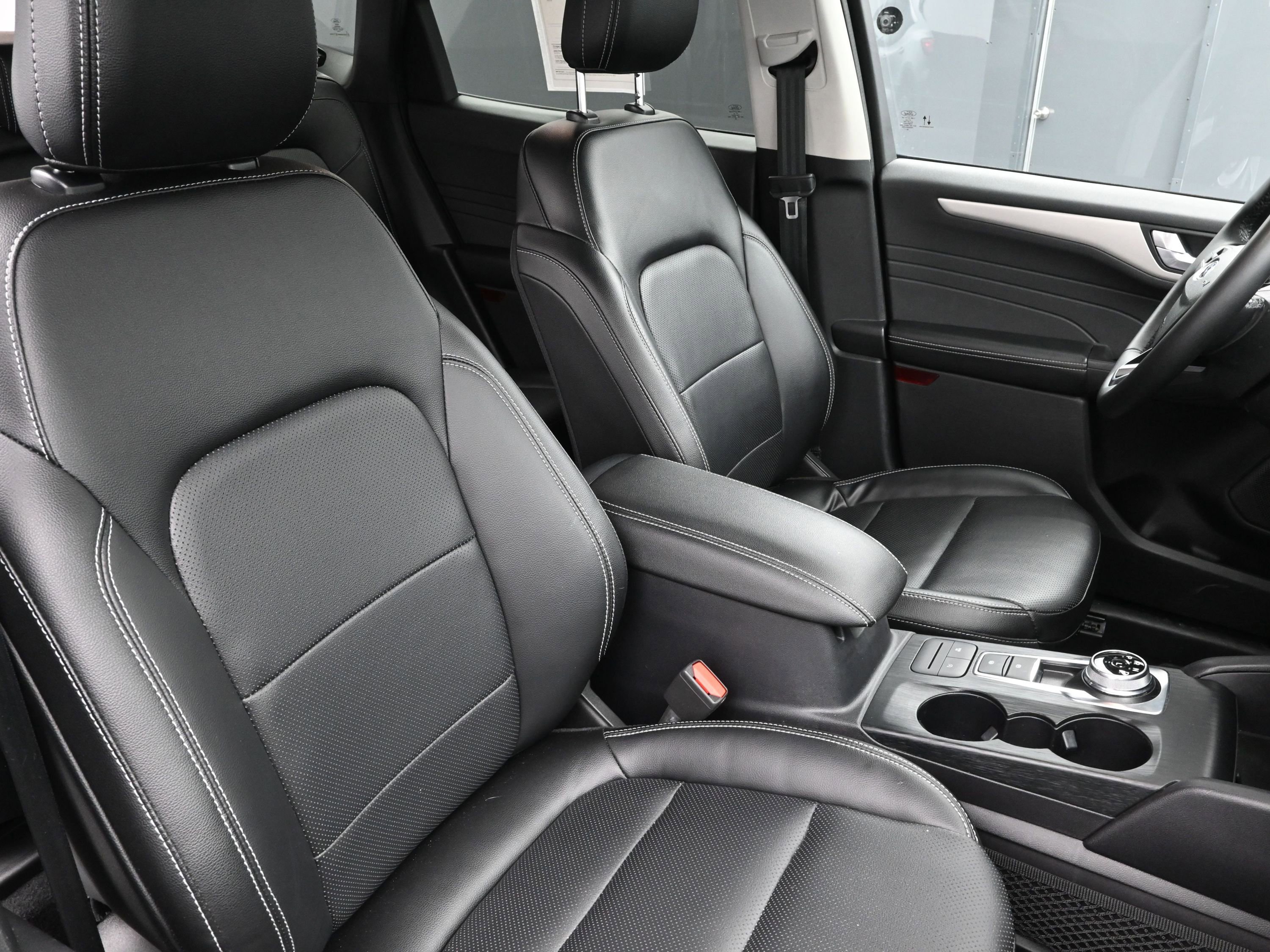 Used 2022 Ford Escape SEL image 28