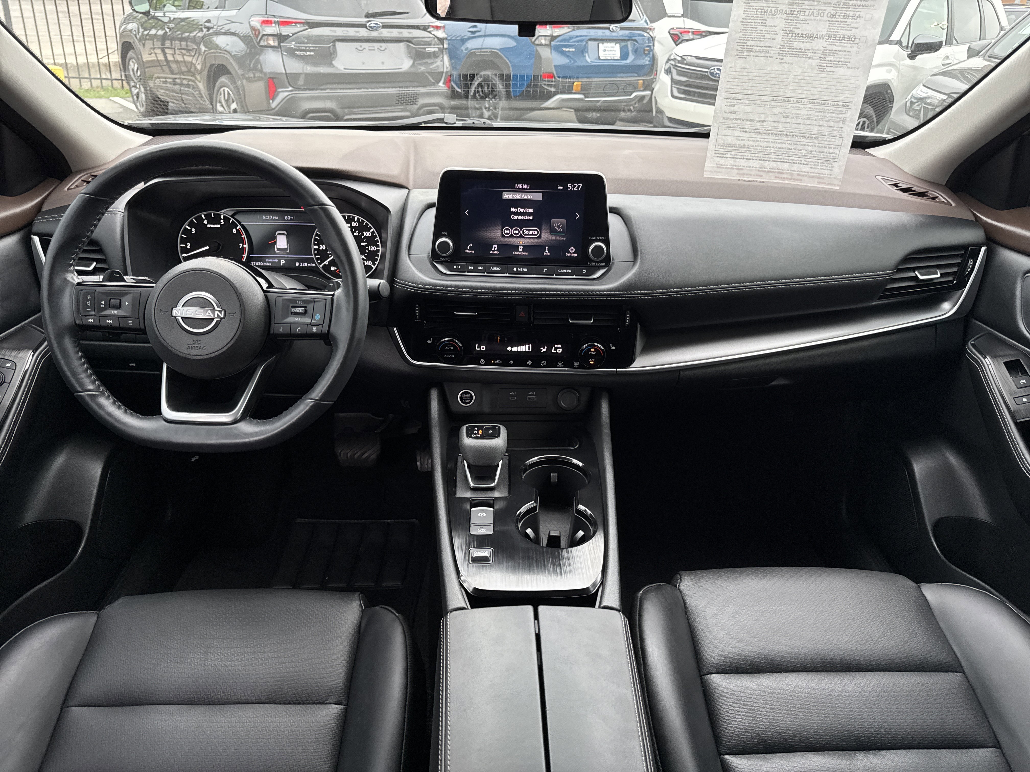 Used 2023 Nissan Rogue SV w/ SV Premium Package image 10