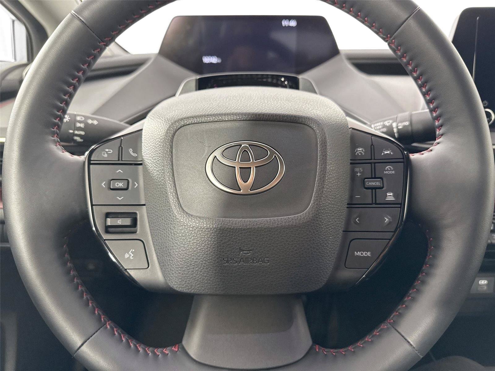 Certified 2025 Toyota Prius Plug-In Hybrid FWD image 17