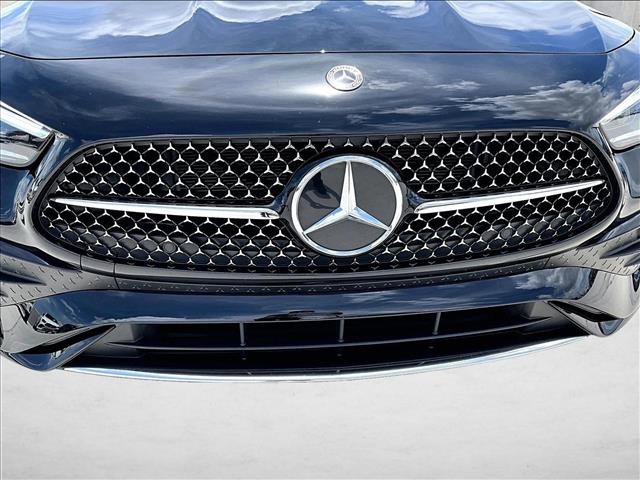 Certified 2025 Mercedes-Benz CLE 300 4MATIC Cabriolet image 30