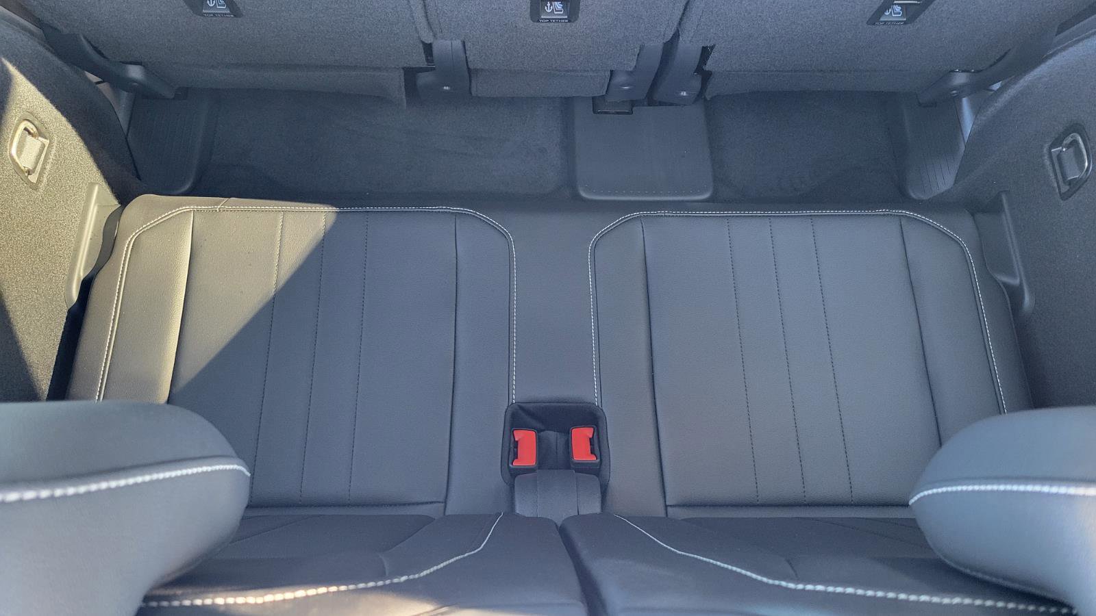 Certified 2024 Volkswagen Tiguan SE image 42