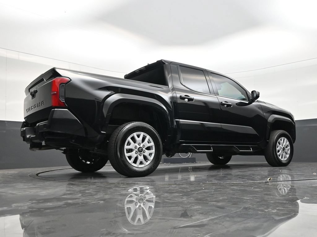 Used 2025 Toyota Tacoma SR AWD/4WD image 24