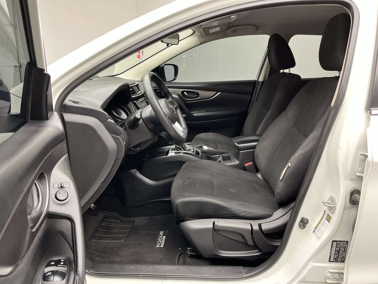 Used 2020 Nissan Rogue Sport S AWD/4WD image 3