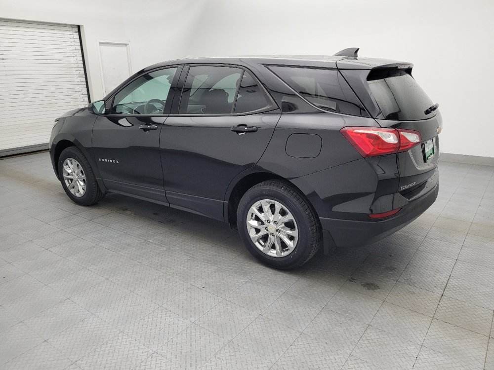 Used 2019 Chevrolet Equinox LS w/ LS Convenience Package AWD/4WD image 3